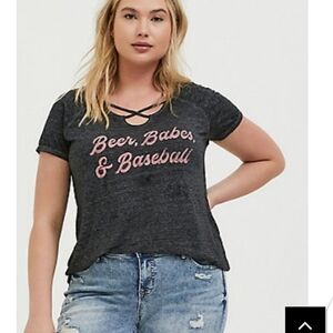 🆕2X BEER BABES & BASEBALL  BURNOUT CRISSCROSS TEE